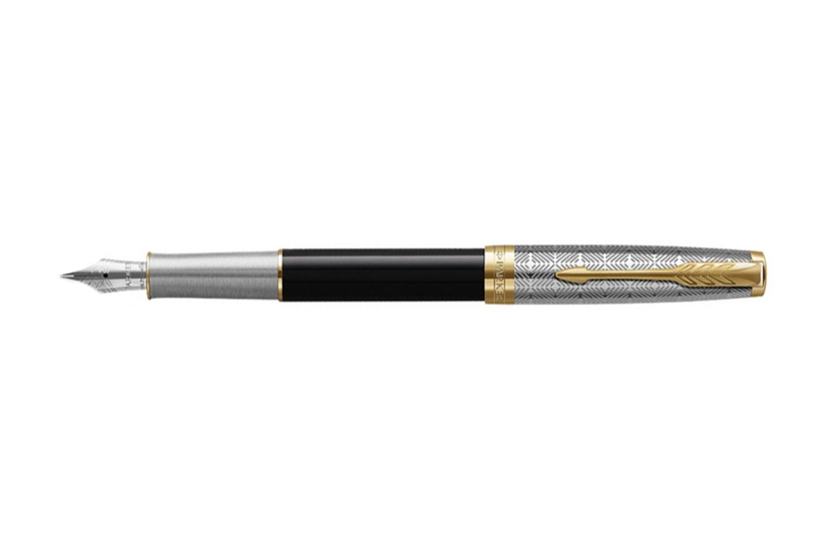 Parker Sonnet Metal Black GT 18K Fountain Pen